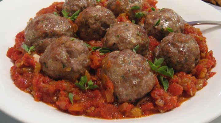 Polpettini: Little Meatballs Braised in Tomatoes, Garlic and White Wine Recipe