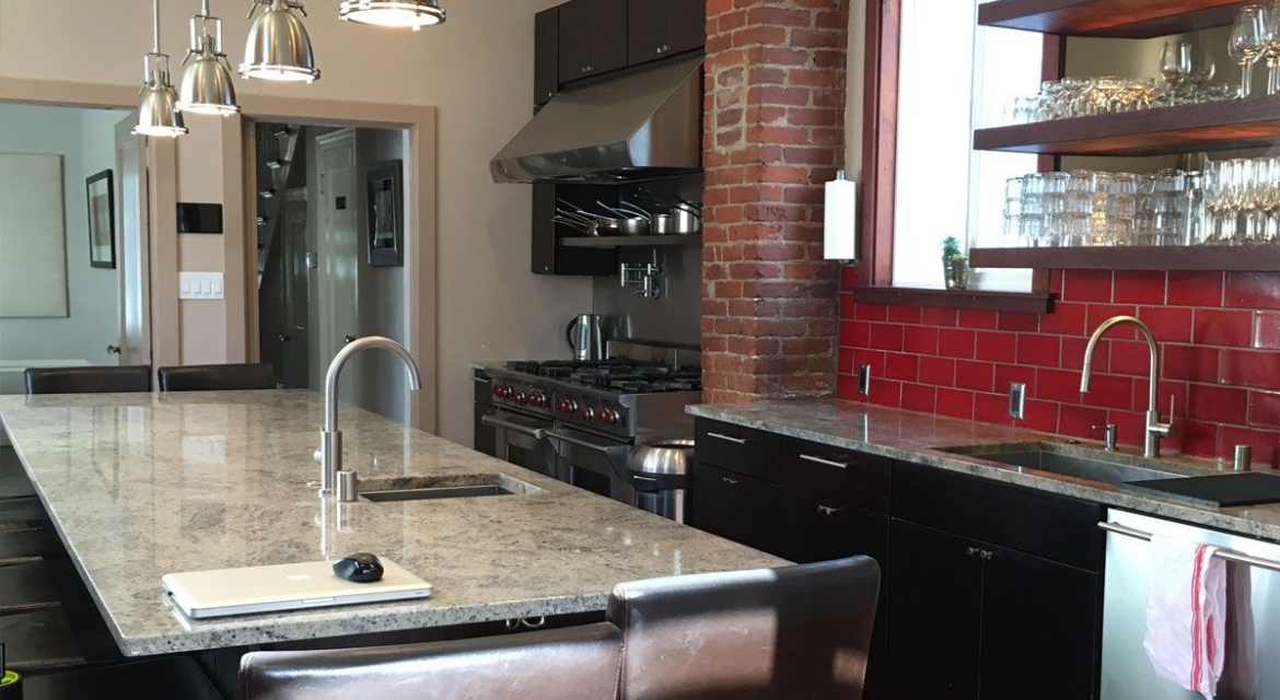 Naked Kitchen