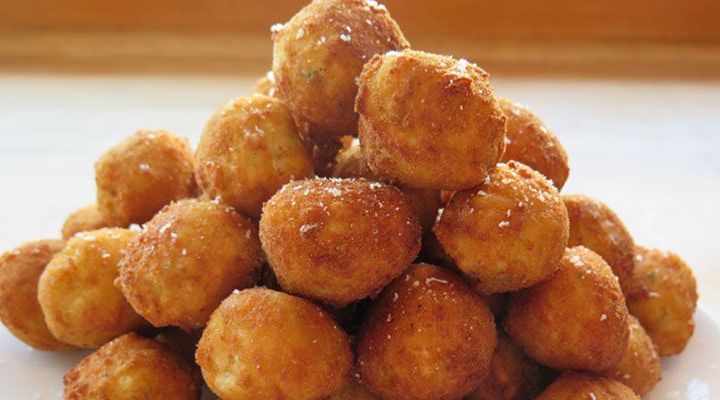 Arancini: Risotto Croquettes Filled with Melted Mozzarella Recipe