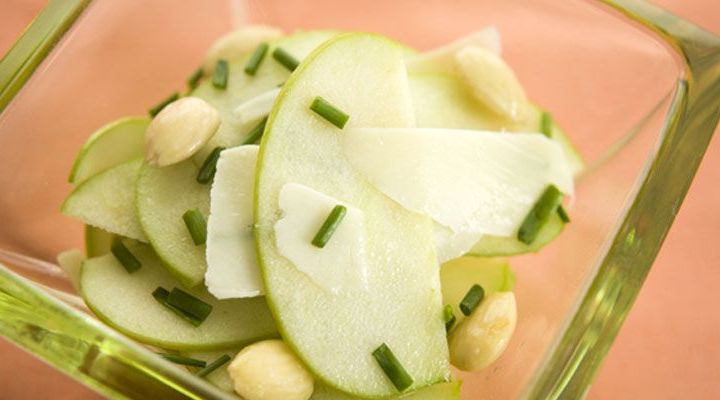 Apple and Chive Salad with Manchego and Almonds Recipe
