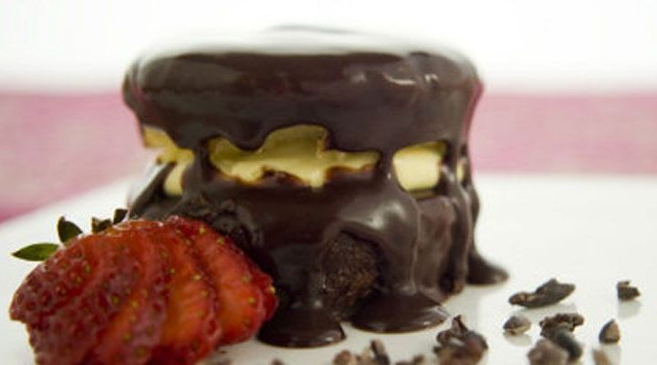 Boston Cream Pie Trifle with Strawberries and Chocolate Ganache Recipe