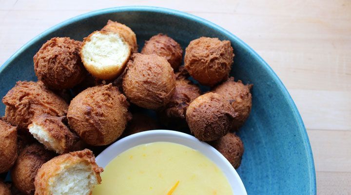 Buttermilk Donut Holes with Lemon Curd 