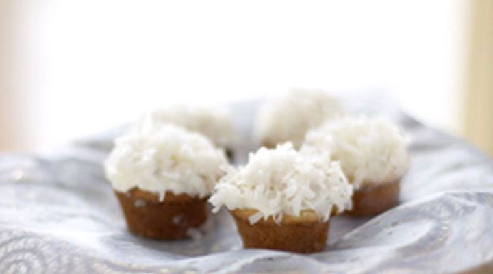 Coconut Cupcakes with Coconut Cream Frosting Recipe
