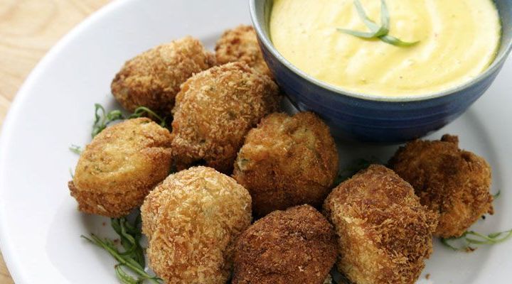 Crab and Roasted Red Pepper Beignets with Herbed Aioli Recipe